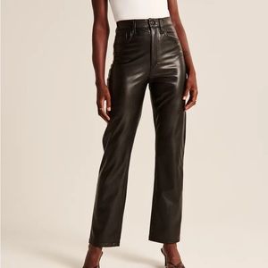 Vegan Leather 90s Straight Pants
